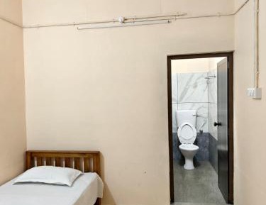 Single Room with Private Bathroom
