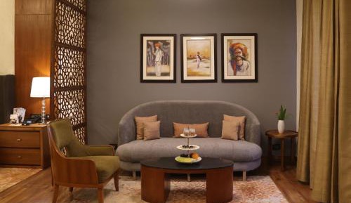Luxury Villa with Private Pool - Pool Access,Watch 1 Complimentary movie at the in house theater, Early Check-in by 12:00Hrs and Late Check-out by 13:00Hrs (Subject to Availability)
