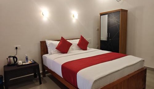 Double Room with Balcony and Sea View