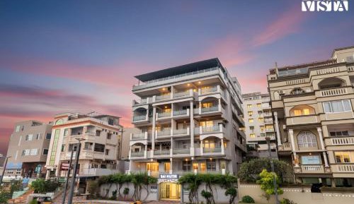 Seaview Apartment w/ Balcony 3BR