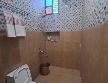 Deluxe Double Room (2 Adults + 1 Child)