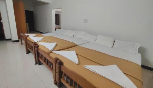Bed in 10-Bed Mixed Dormitory Room