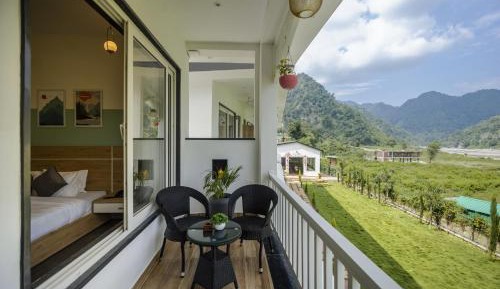 Deluxe Double Room with Balcony