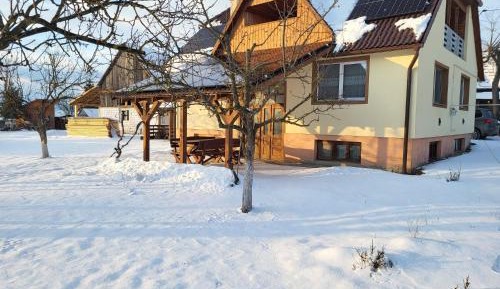 One-Bedroom Apartment with Garden View