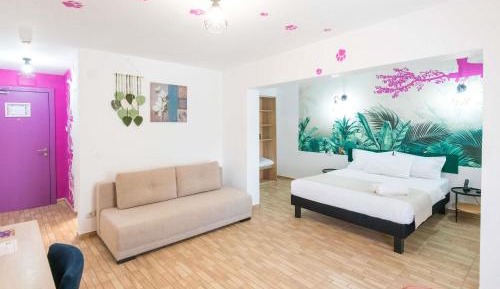 Premium Queen Room with Sofa Bed and Balcony