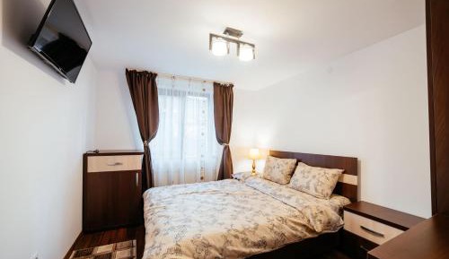 Standard Double Room with Shared Bathroom