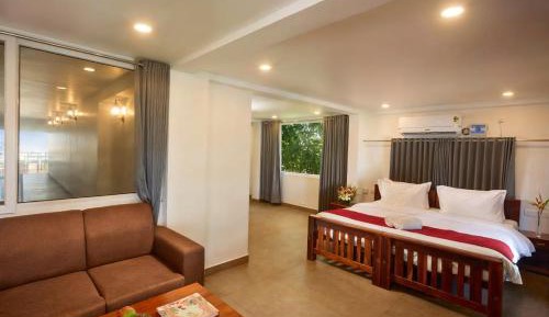 Superior Double or Twin Room with Lake View