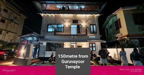 Four-Bedroom Deluxe Apartment
