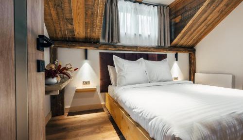 King Room with Mountain View