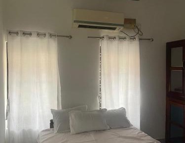 Deluxe Double Room (2 Adults + 1 Child)
