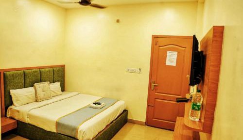 AC DELUXE ROOM