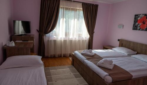 Triple Room with Private Bathroom