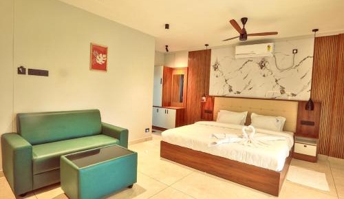 Superior King Suite