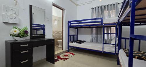 Bed in 6-Bed Mixed Dormitory Room