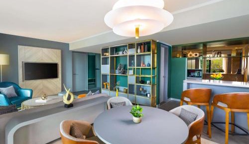 Pelican Suite