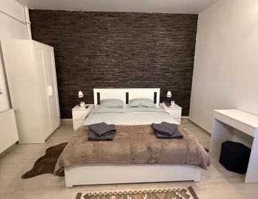 One-Bedroom Apartment - Non-Smoking