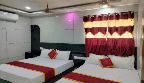 Deluxe Family Room