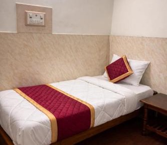 Single Room with Private Bathroom