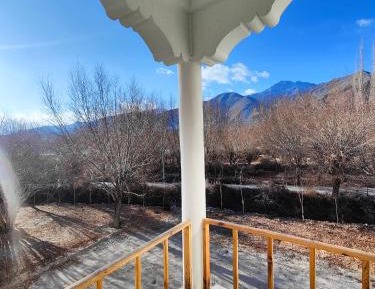 Deluxe Double or Twin Room with River View