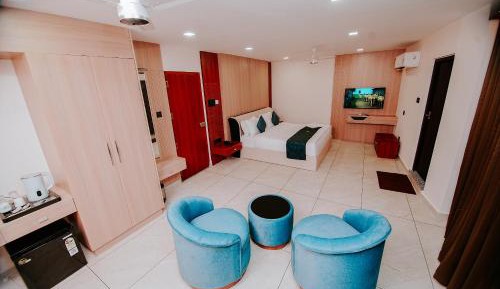 Deluxe Suite