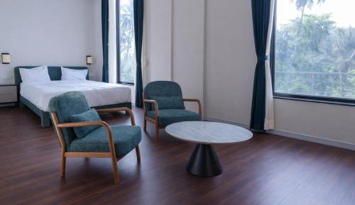 Superior King Room