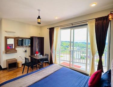 King Room with Balcony