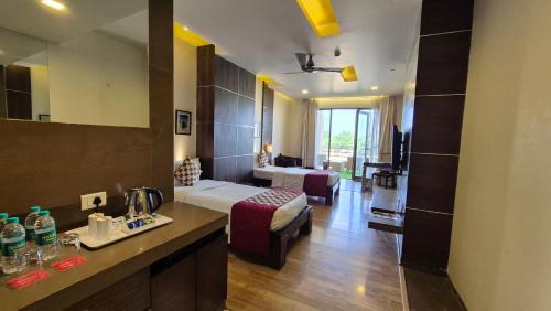Business Twin Room (nonsmoking)