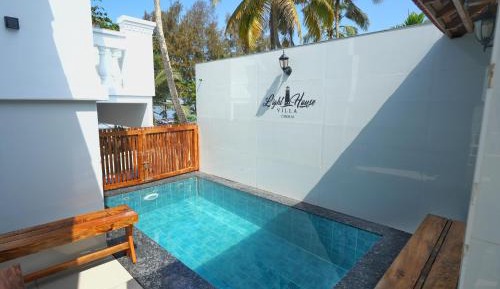 Four-Bedroom Deluxe Home - Oceanfront