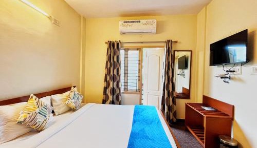 Deluxe Double Room: Day Use Only( Check in 10 am & Check Out 6 pm Same Day) Multiple days stay not allowed