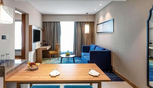 Junior Suite Room - 15% Discount on Food & Beverages and Laundry, INR 500 SPA credit per room per stay