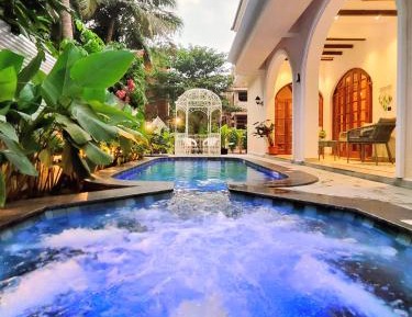 Villa with Private Pool