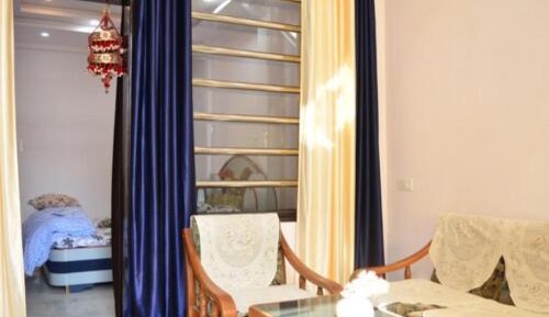 Deluxe Double Room (2 Adults + 1 Child)