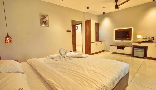 Deluxe Double Room with Balcony