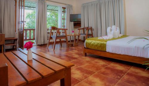 Superior cardamom room with Balcony