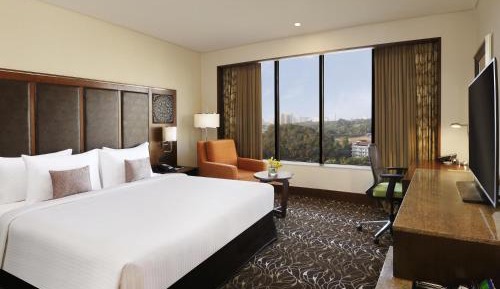 Premier King Room with 15% discount on F&B & 20% discount on SPA  