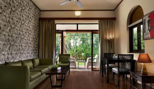 Hazel King Suite with Resort View