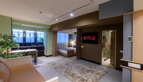 One-Bedroom Deluxe Apartment