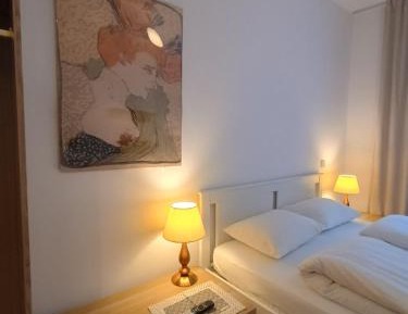 Deluxe Studio