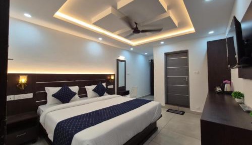 Deluxe Double Room with Balcony