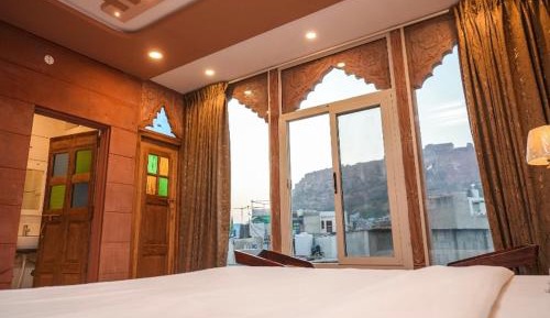 King Room with Mountain View