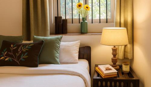 Queen Room with Garden View
