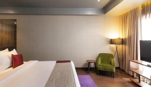 Presidential Suite - Two Bedroom with Private Terrace, Kitchenette,Executive Lounge Access,with 25% Discount on F&B, Spa and Laundry