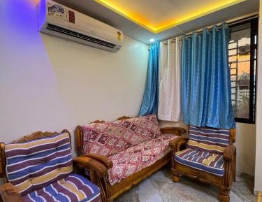 Three-Bedroom Apartment with Balcony