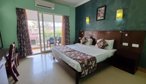 Double Room with Pool View
