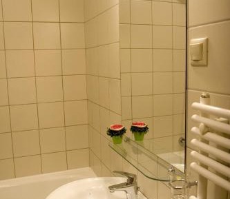 Honeymoon Room