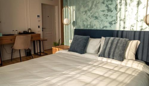 Deluxe Double Room with Balcony