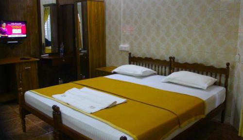 Deluxe Room - AC