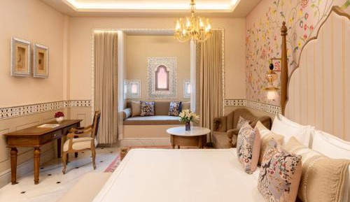 Superior Room King Bed