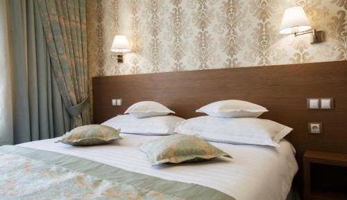 Superior Double Room with Balcony