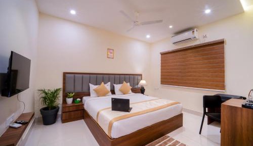 King Room with Balcony